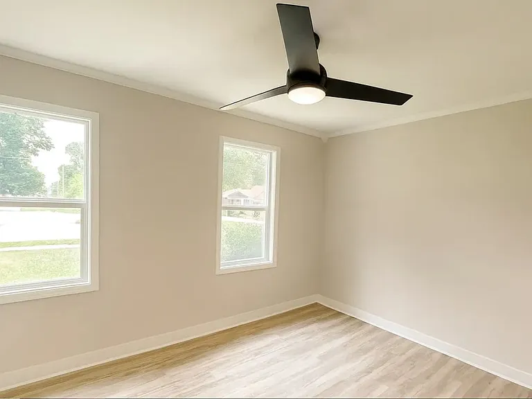 508 S New Madrid St — Photo 10