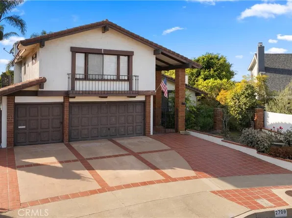 2709 Sandpiper Dr, Costa Mesa, CA 92626