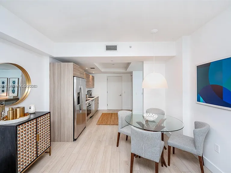 121 NE 34th St #L402 — Photo 4