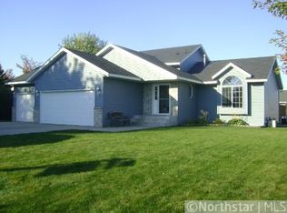 607 Northridge Dr, Litchfield, MN 55355