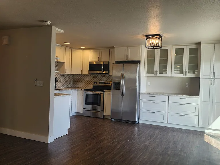The Grandview — Photo 18