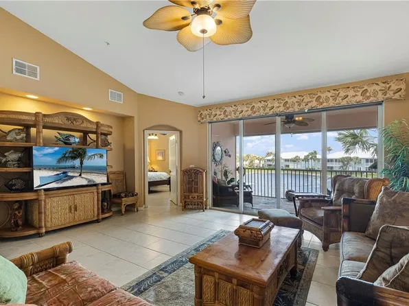 1150 Sweetwater LN #1207, NAPLES, FL 34110