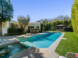 2410 Crest View Dr, Los Angeles, CA 90046