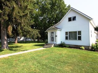 975 W Peck St, Whitewater, WI 53190