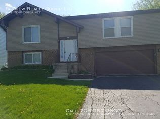 148 Farm Gate Ln, Bolingbrook, IL 60440