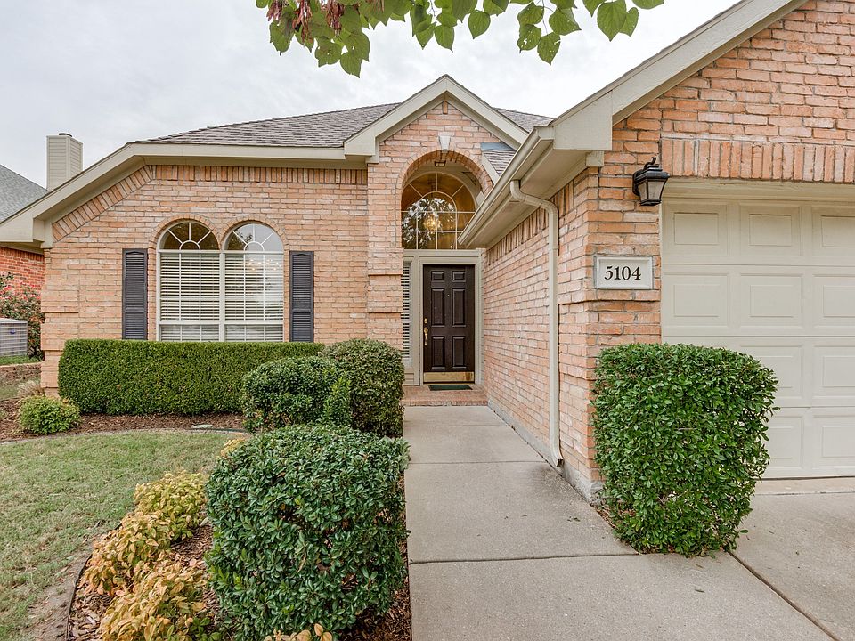 1st image of 5104 Forest Lawn Dr