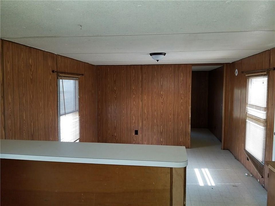 2nd image of 1701 Fm 780