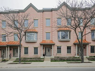 140 Kimball St, Elgin, IL, 60120