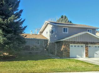 2036 Manor Dr, Casper, WY 82609