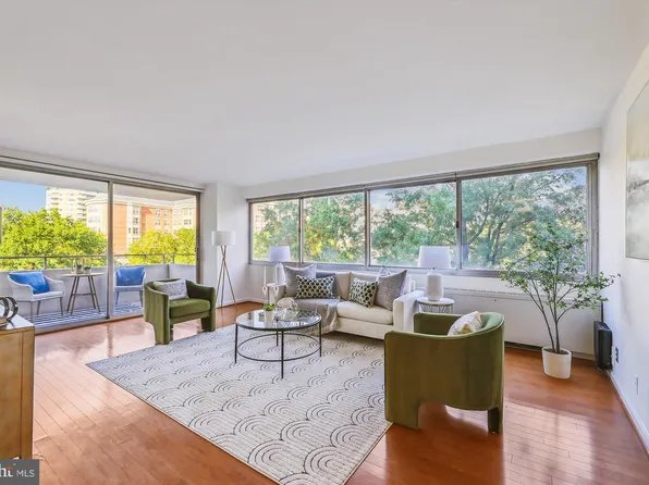 5500 Friendship Blvd APT 1204N, Chevy Chase, MD 20815