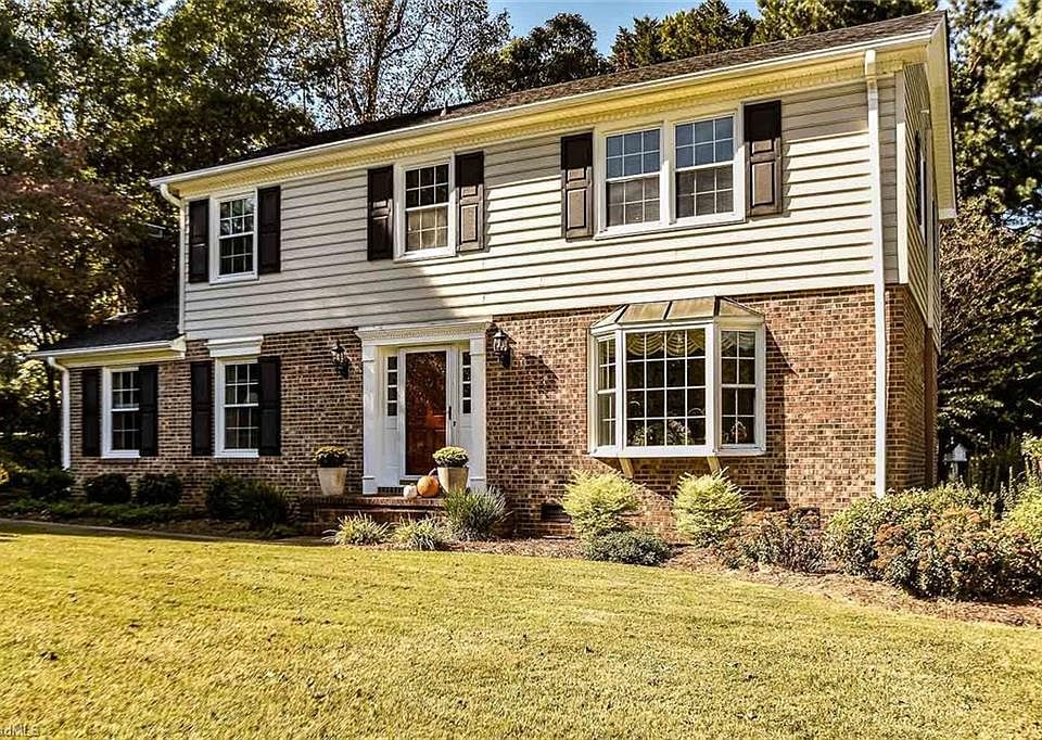 1st image of 1 Hastings Cir