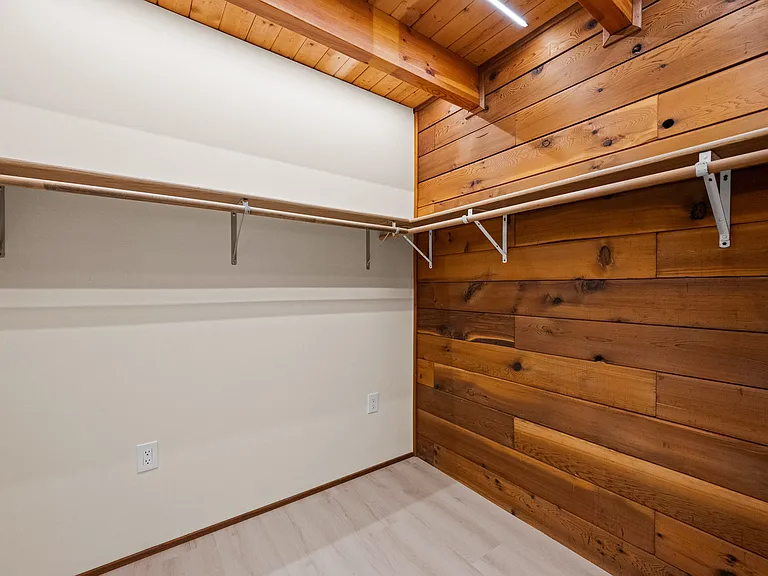 726 Goldfinch Rd — Photo 14