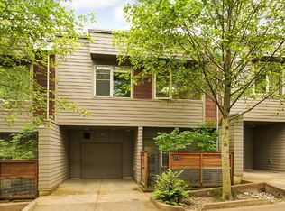 3110 SW Dolph Ct #B4, Portland, OR 97219