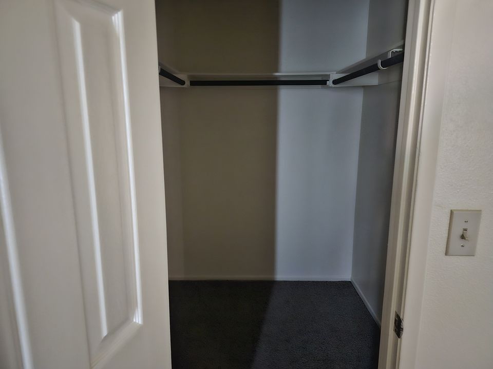 1st image of 19272 Elm Dr