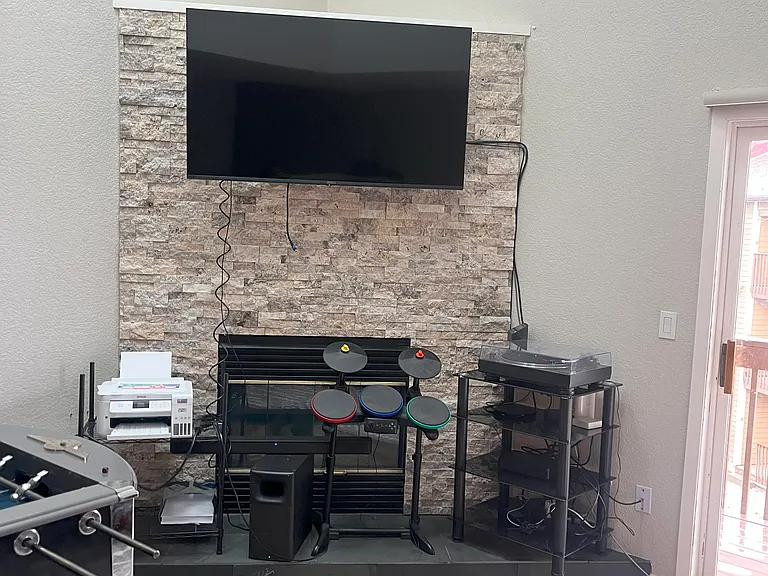 2827 Springdale Ln — Photo 8