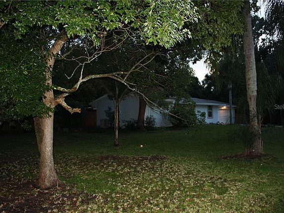4th image of 695 E 5th St