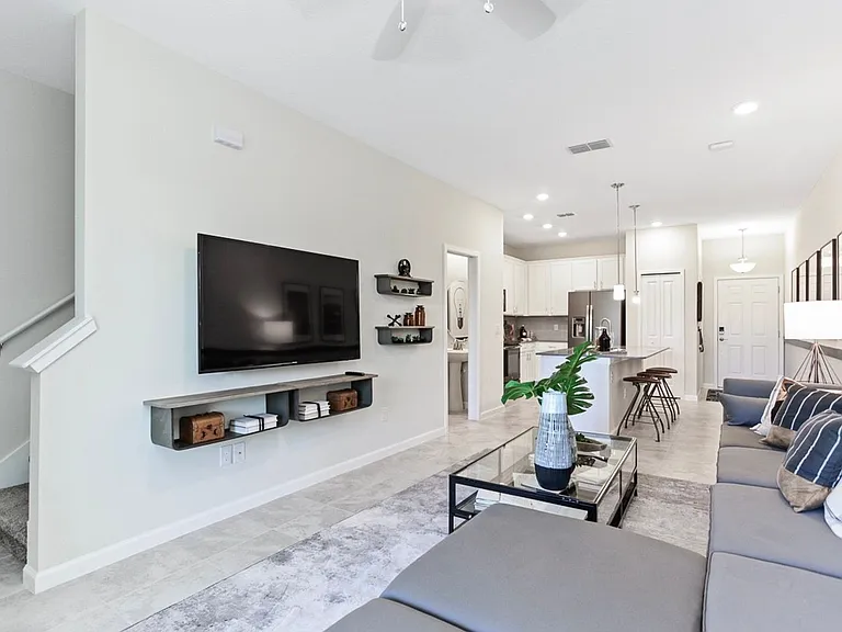 9818 Red Eagle Dr — Photo 8