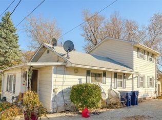 10 Regina Dr, Paris, IL 61944