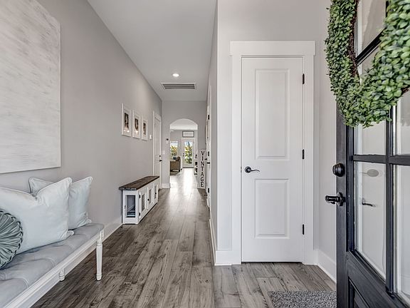 4th image of 2031 Orangery Dr