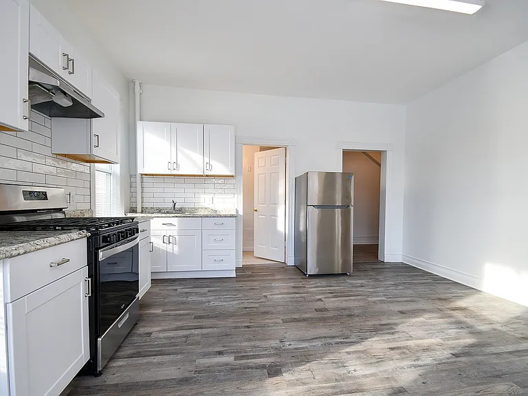 1176 Woodland Ave #1A — Photo 6