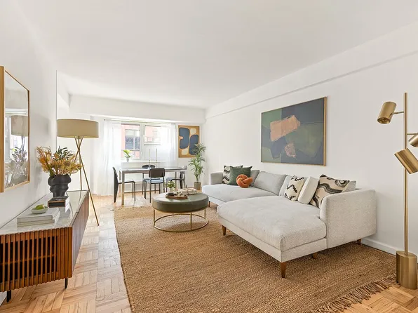 225 Adams St APT 3I, Brooklyn, NY 11201