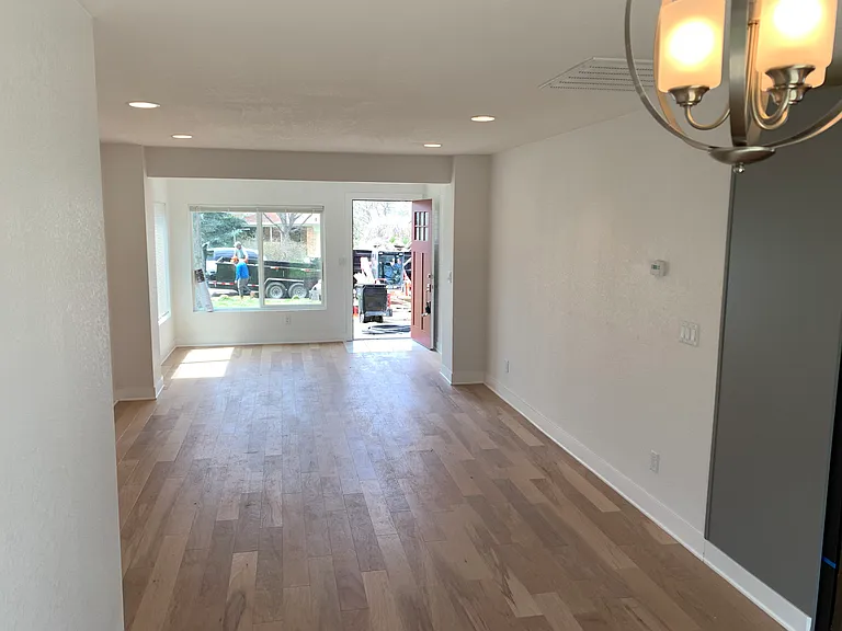 1340 Poplar St — Photo 16