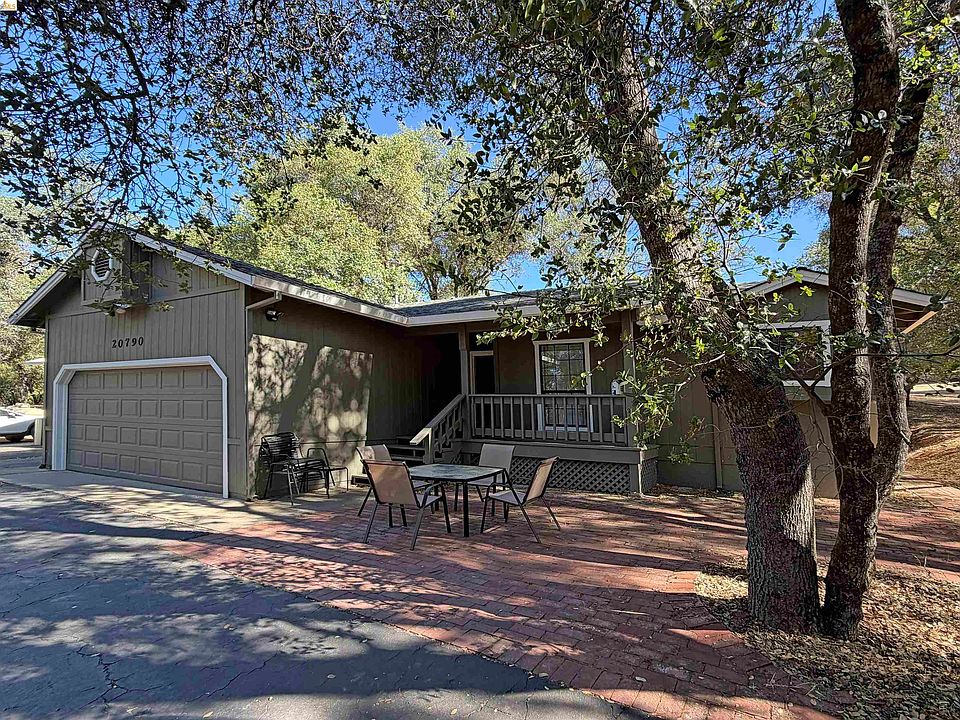 1st image of 20790 Ferretti Rd