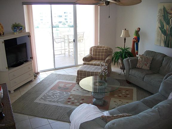 3rd image of 8921 Lake Dr APT 502