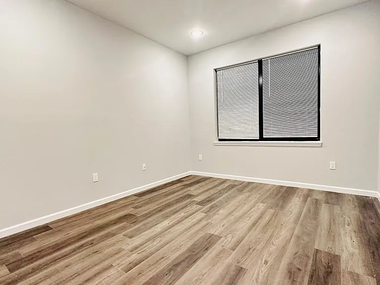 67 Market St #203 — Photo 6