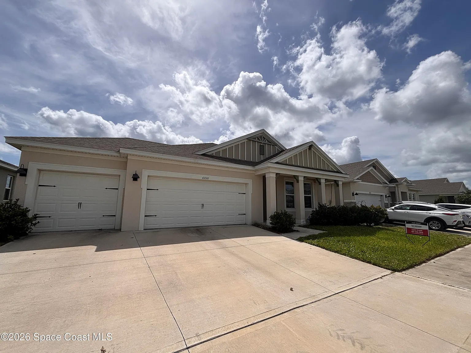 4 bed, 3.0 bath, 2106 sqft, $2,600 — Photo 2