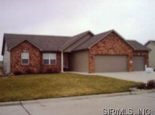 232 Emerald Way W, Granite City, IL 62040