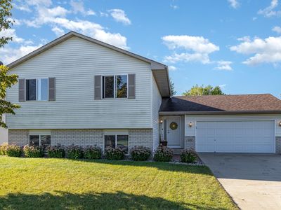 321 Shea St, Belle Plaine, MN, 56011