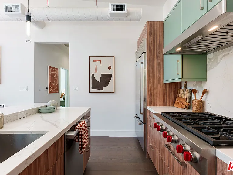 443 W Avenue 37 — Photo 16