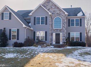 1862 Streamview Way, Quakertown, PA 18951