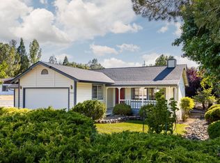 17676 Lake Forest Dr, Penn Valley, CA