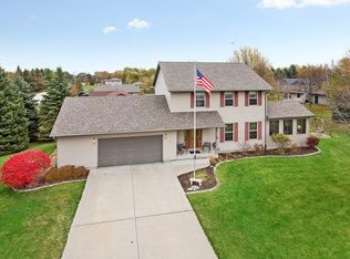 4151 Country Meadows Dr, Sheboygan, WI 53083