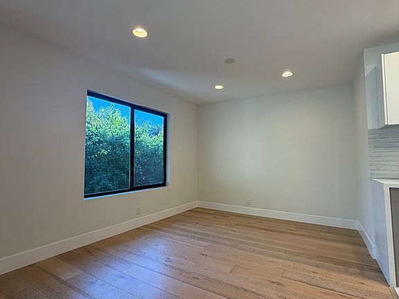 5th image of 1926 Manning Ave #90025