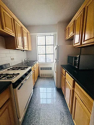 Rented by David Francis New York LLC | media 7