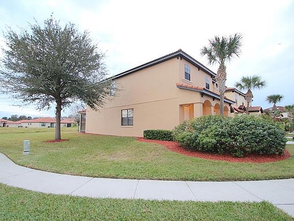 2nd image of 2976 Camino Real Dr S
