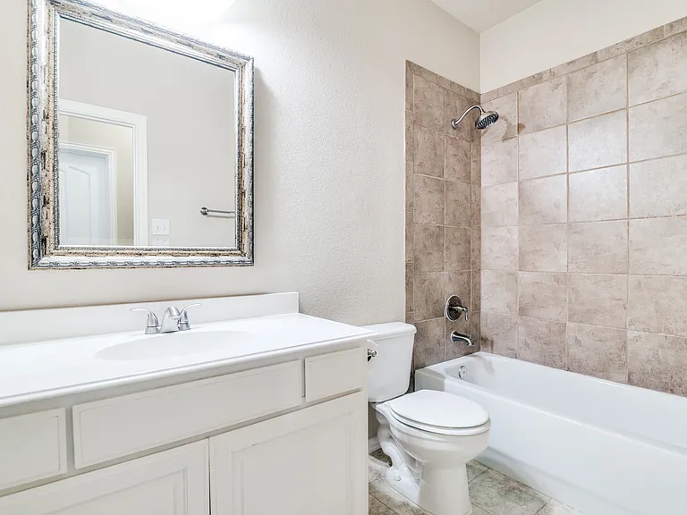 517 Skelton St — Photo 18
