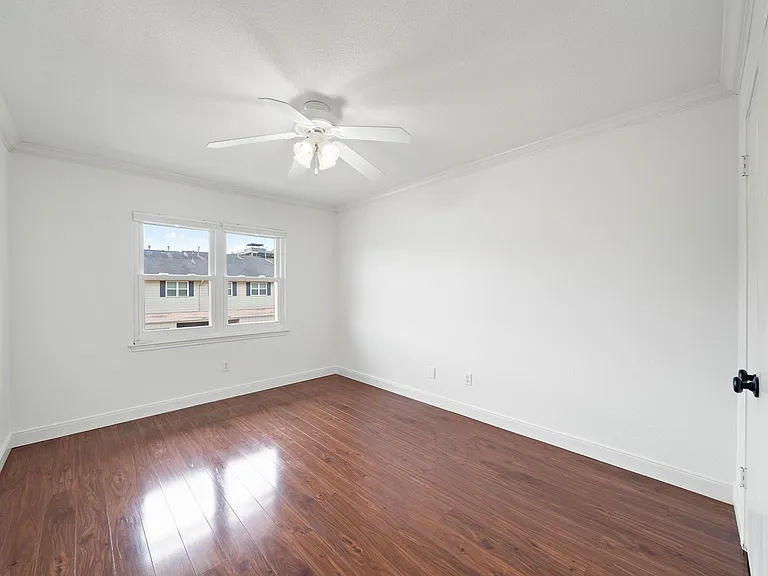 6434 Burgoyne Rd #109 — Photo 17