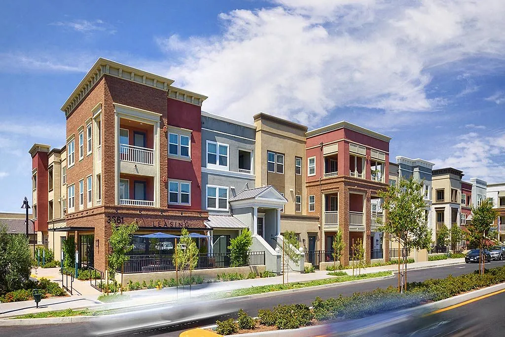Citron Apartment Homes — Photo 1