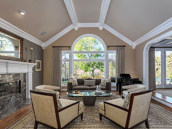 living room, views to yard