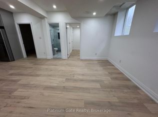 1433 Twilite Blvd, London, ON N6G 0X7