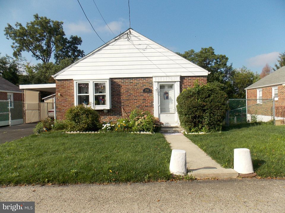 2nd image of 1704 Pearson St