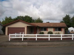 396 NE Elm St, Sheridan, OR