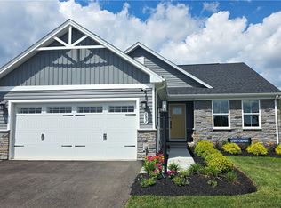 205 Southfork Dr N, Oakdale, PA 15071