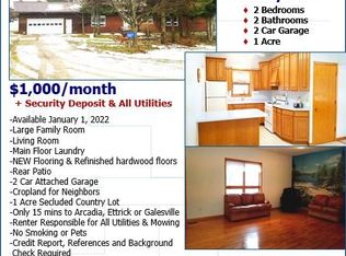 N24441 Oak Ridge Dr, Galesville, WI 54630