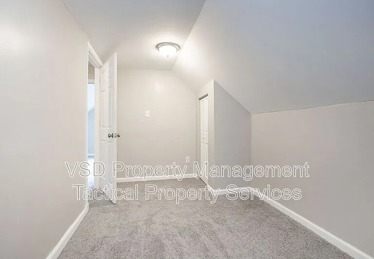 3694 E 147th St #UP — Photo 14