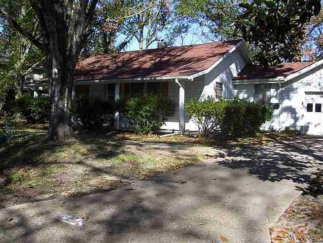 2nd image of 1060 Gerson St